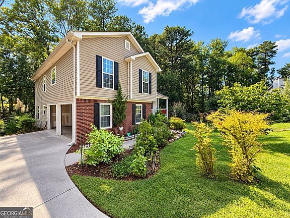 5th image of 2275 Fortune Dr