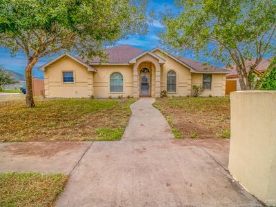 812 Chickadee Ave, Pharr, TX, 78577