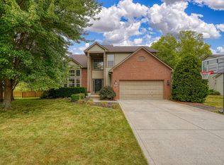 6850 Fox Run Dr, Westerville, OH