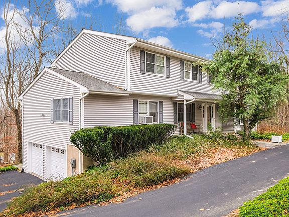 138 Overlook Dr  (03 Of  43 ).JPG
