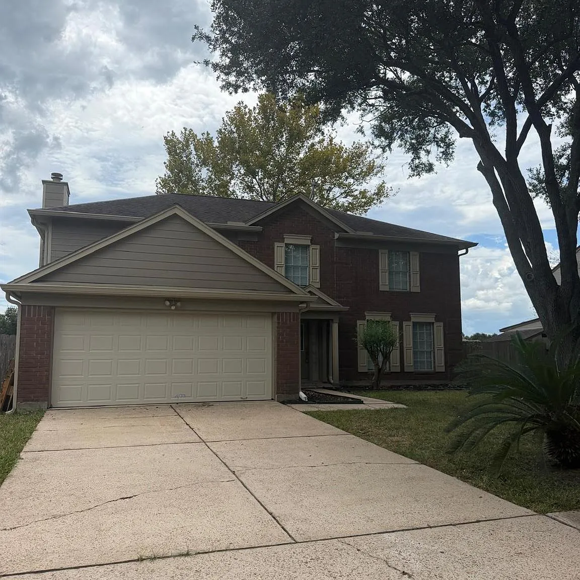 4 bed, 2.5 bath, 2256 sqft, $2,650 — Photo 2