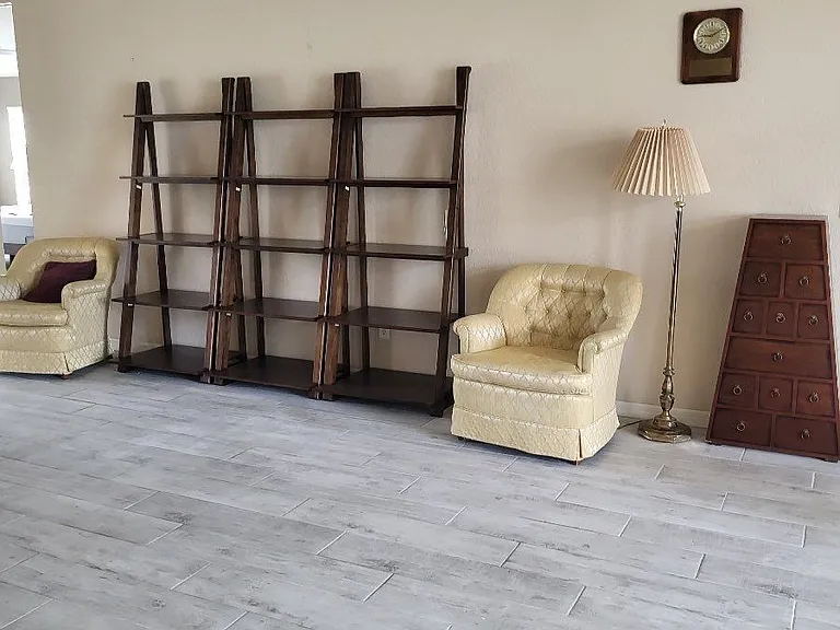 4858 Chastain Dr — Photo 3