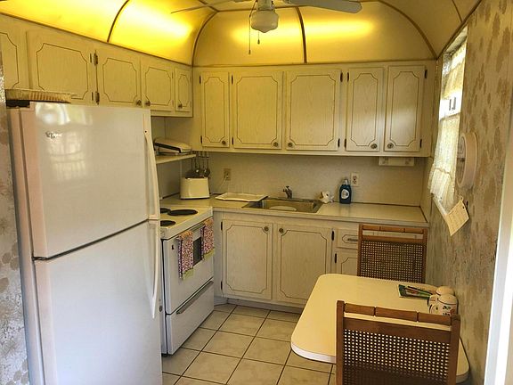 4th image of 37 Islewood B