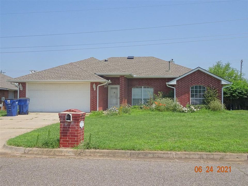 1st image of 407 Woodbriar
