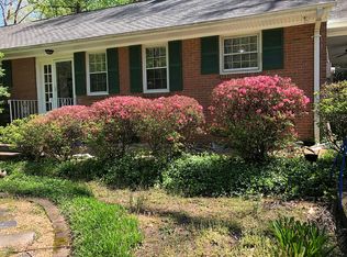 1706 Yorktown Dr, Charlottesville, VA
