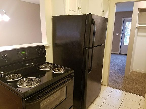 3rd image of 8769 Balboa Dr