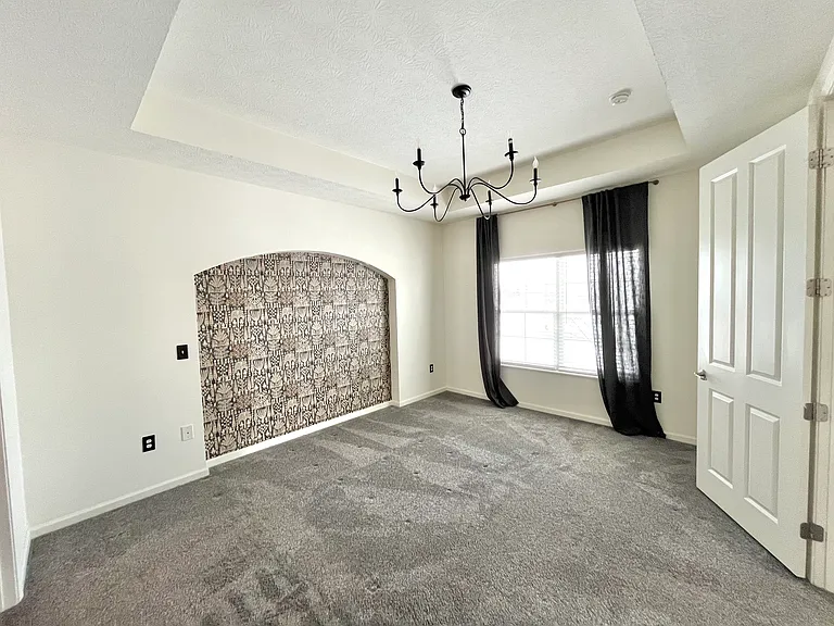 3175 Rossmore Cir — Photo 27