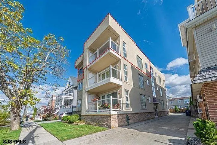 5 N New Haven Ave #C3A