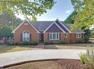 44 Golfview Dr, Hartwell, GA 30643