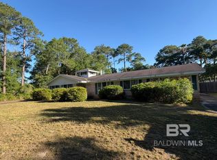 412 W 23rd Ave, Gulf Shores, AL 36542