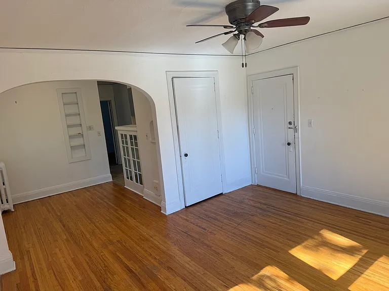 394 Cleveland Ave N #7 — Photo 8