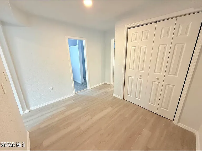 5658 Dailey Ave — Photo 12