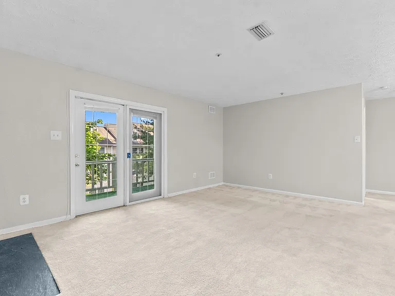 12205 Saint Peter Ct — Photo 16