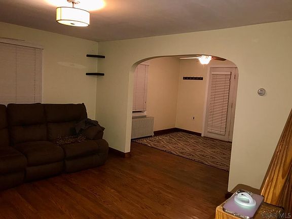 5th image of 162 Orchard St