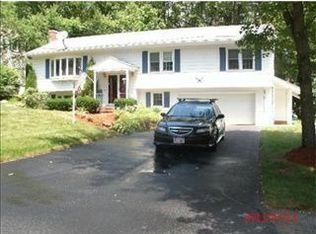 9 Driftwood Dr, Holden, MA 01520