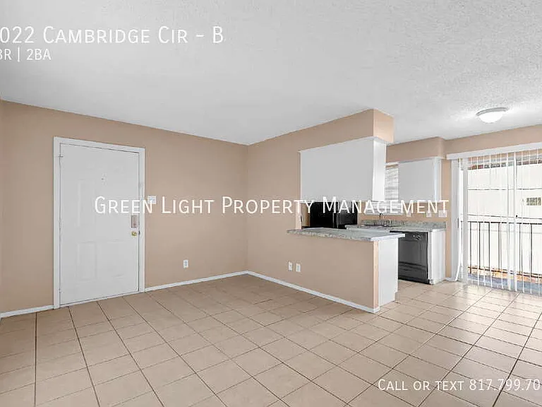 8022 Cambridge Cir #B — Photo 4
