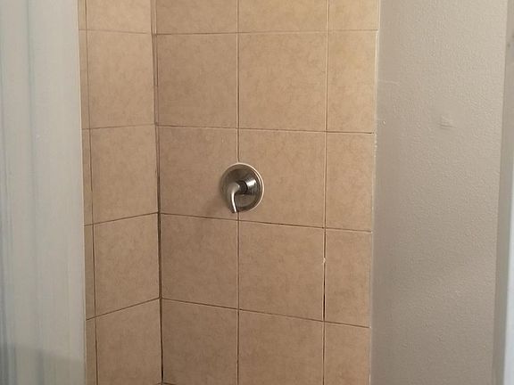 5th image of 436 31st St APT C
