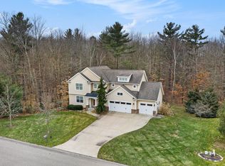 16431 W Willow Dr, Spring Lake, MI 49456