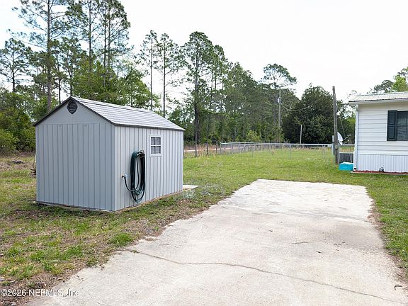 5th image of 120 BARRACUDA Drive