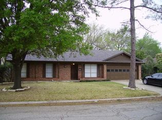 316 Deer Creek Rd, Everman, TX 76140