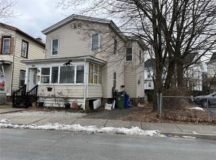 8 Smith St, Middletown, NY 10940