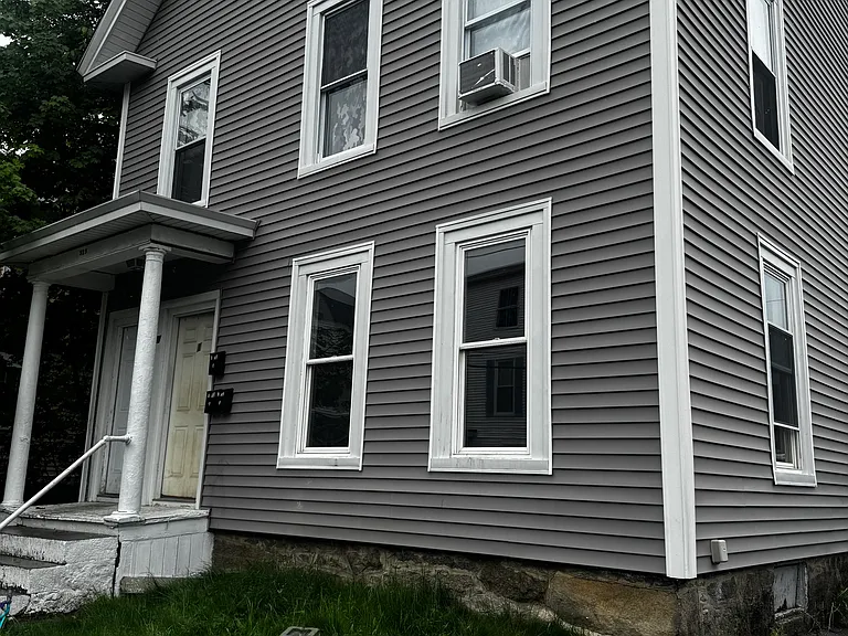 Amherst St — Photo 10