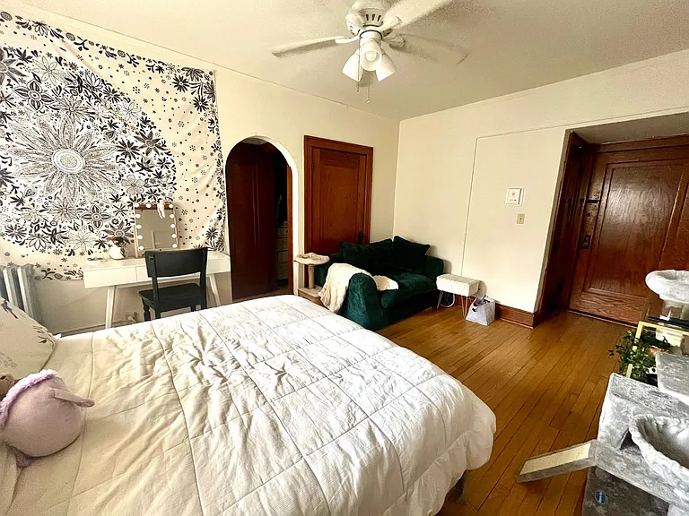4455 N Oakland Ave — Photo 3