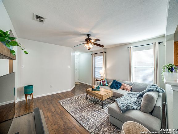 3rd image of 8223 WILLOW COUNTRY