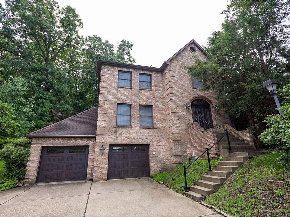 1st image of 302 High Oaks Ct