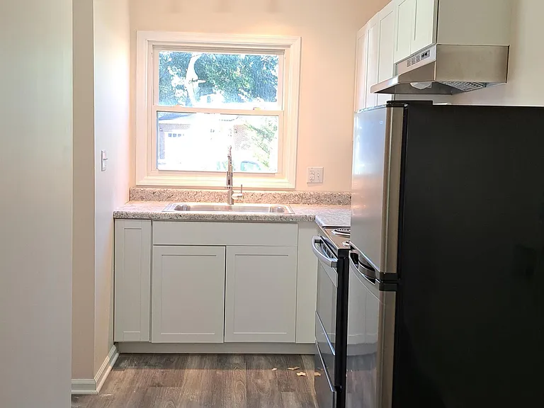 1601 Friendship Rd — Photo 2