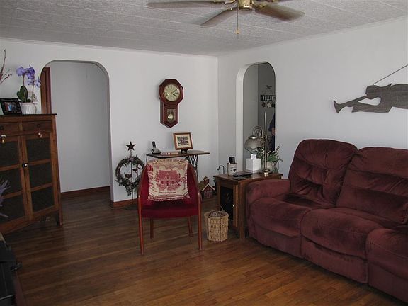 4th image of 331 E Lawn Ave