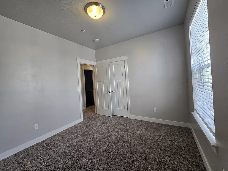 14708 S Astin Ln #203 — Photo 9