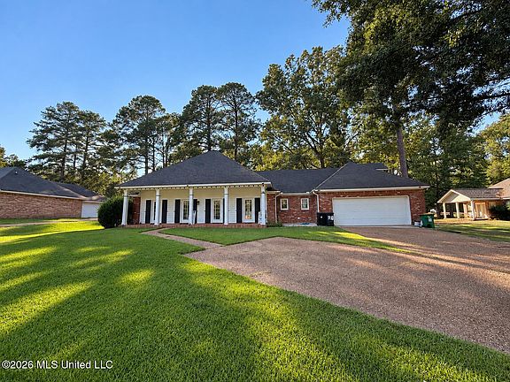 2nd image of 207 S Pear Orchard Rd