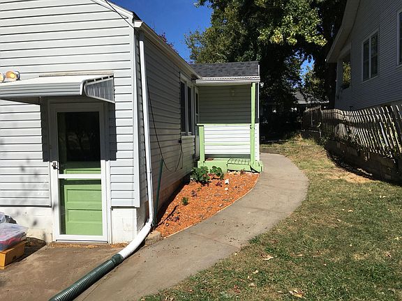 2nd image of 6457 Parker St