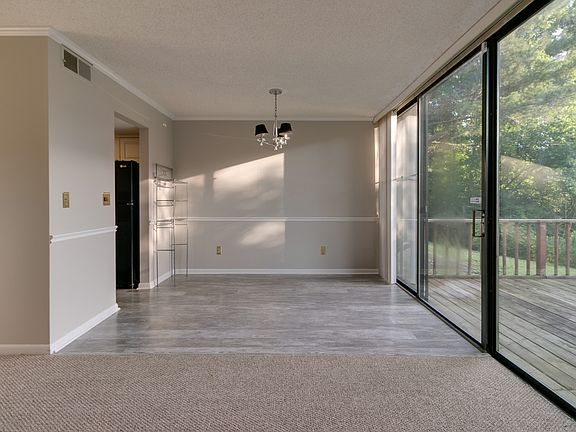 4th image of 6 Sycamore Ct