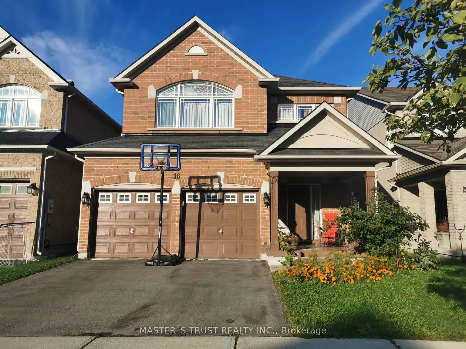 2 bed, $1,600 — Photo 1