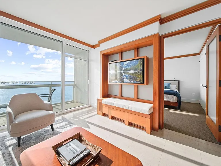 6801 Collins Ave #604 — Photo 8