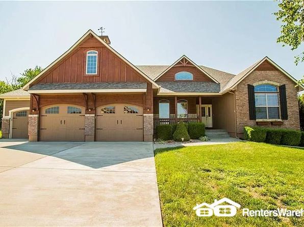 2204 Alexandria Ln