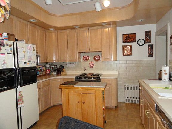 5th image of 1832 Franklin Ave
