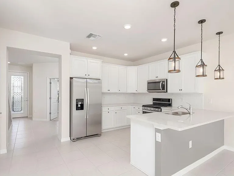 11908 Pebble Dr #11908 — Photo 8