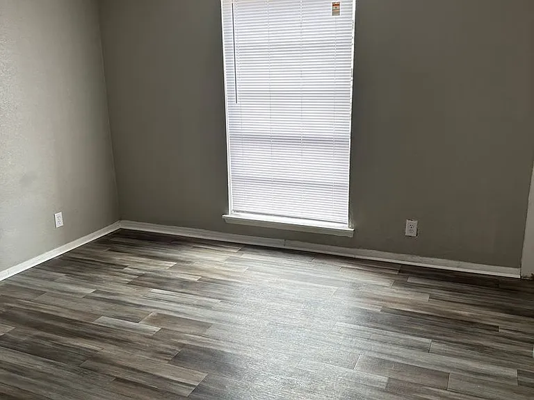The Lewiston Apartments — Photo 7