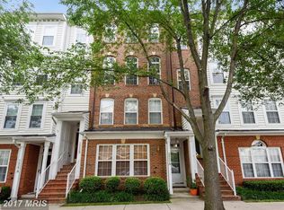 328 Cross Green St #B, Gaithersburg, MD 20878
