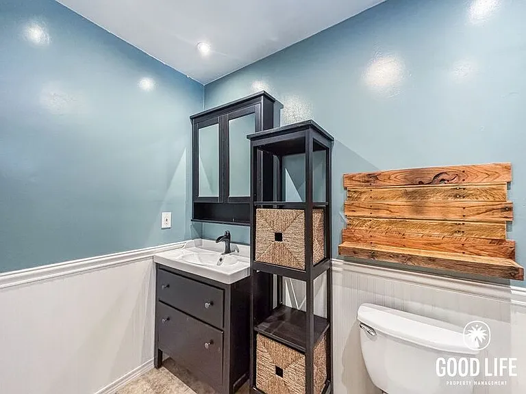 6209 Malcolm Dr — Photo 15