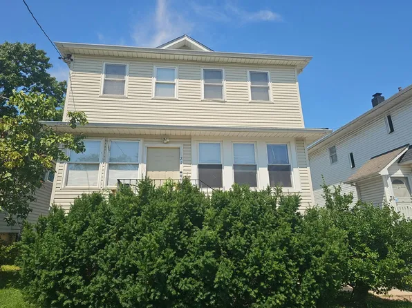 21 Sylvia St, Staten Island, NY 10312