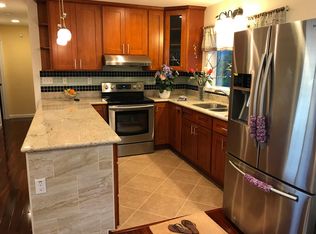931 10th Ave, Honolulu, HI 96816