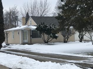 1217 Ridgeway Ave, Aurora, IL 60506