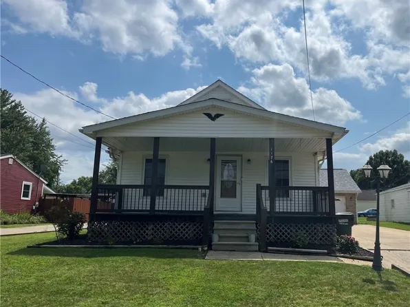 1176 Benton St, Barberton, OH 44203
