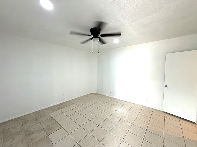 5951 Griems Ct #G — Photo 13