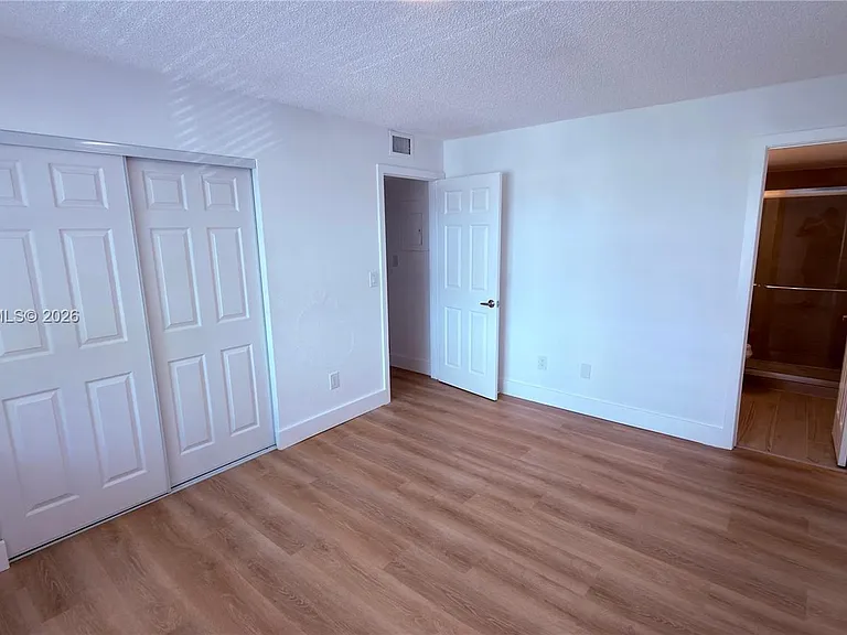 2735 W 66th St #2123 — Photo 10