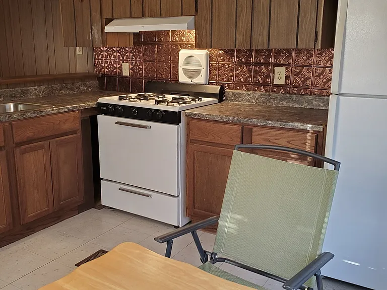 715 Delouche St — Photo 21